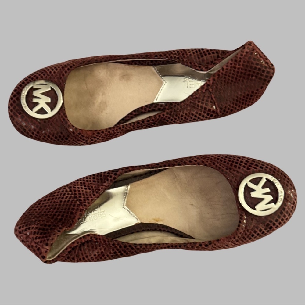 MICHAEL KORS Women's Fulton Burgundy Snakeskin Flats Size 7